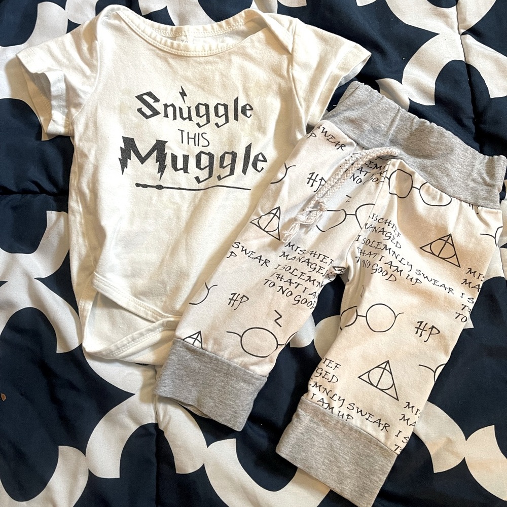 Harry Potter baby outfit